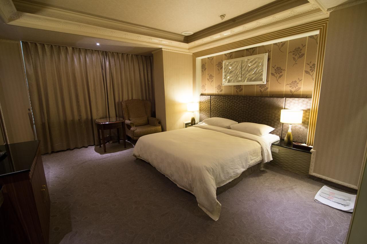 愛麗西施商務旅館 Alices Hotel 台中 外观 照片