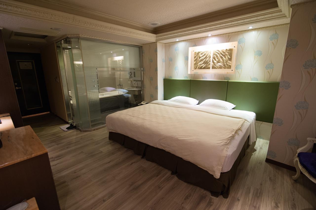 愛麗西施商務旅館 Alices Hotel 台中 外观 照片
