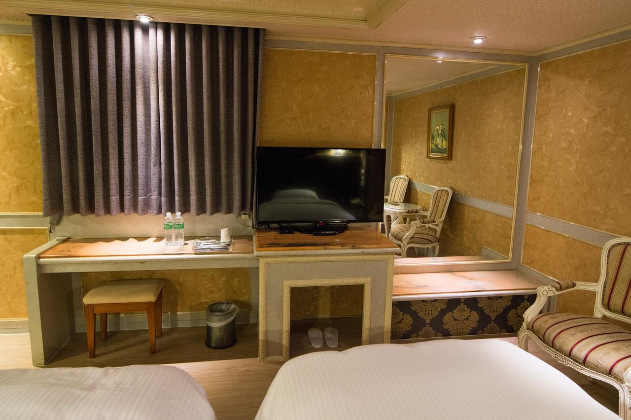 愛麗西施商務旅館 Alices Hotel 台中 外观 照片